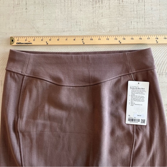 NEW lululemon Scuba High Rise Pull-On Mini Skirt Taupe Athleisure - Picture 6 of 8